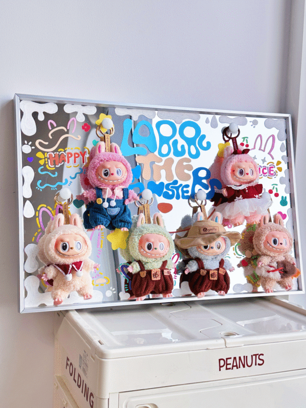 Labubu Vinyl Doll Storage Decoration Diorama - Image 10