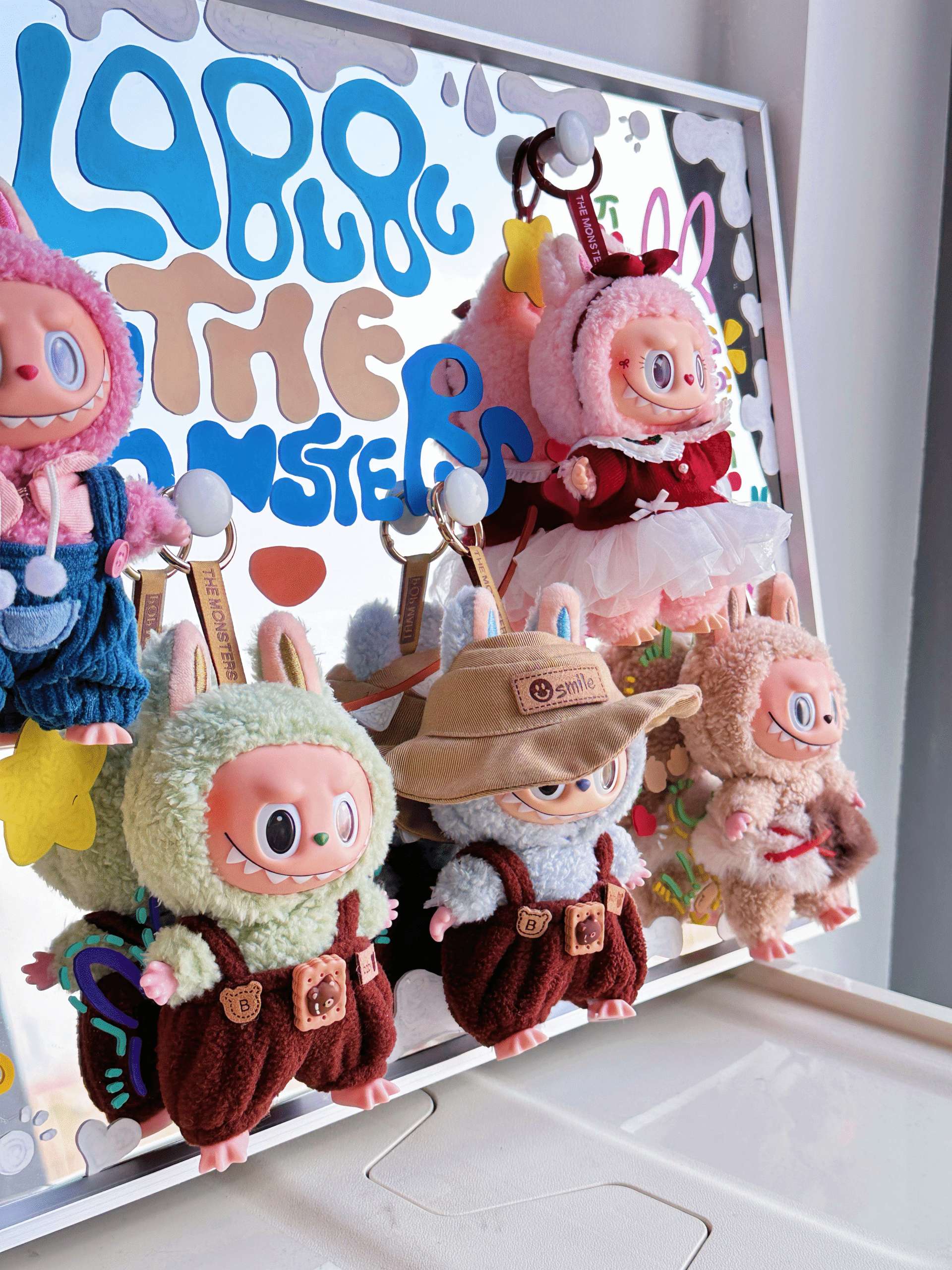 Labubu Vinyl Doll Storage Decoration Diorama - Image 5