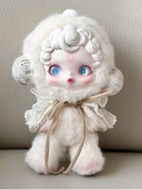 SKULLPANDA Gentle Edge Plush - Image 4