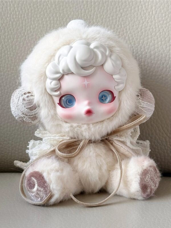 SKULLPANDA Gentle Edge Plush - Image 3
