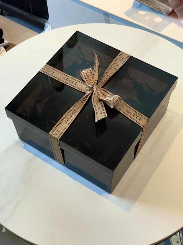 Adorable Labubu Gift Box - Exclusive Outfit Set for Your Figurines - Image 2