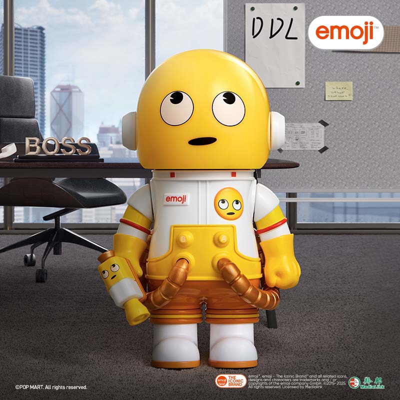MEGA SPACE MOLLY 100% × Emoji Series - Image 17