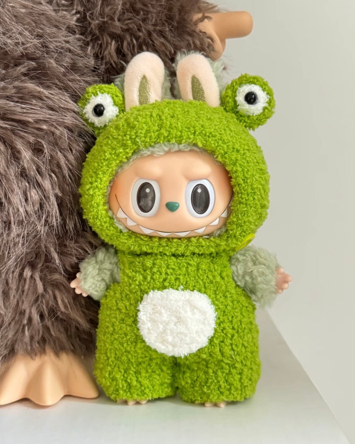 Labubu Happy Frog Outfit - Image 2