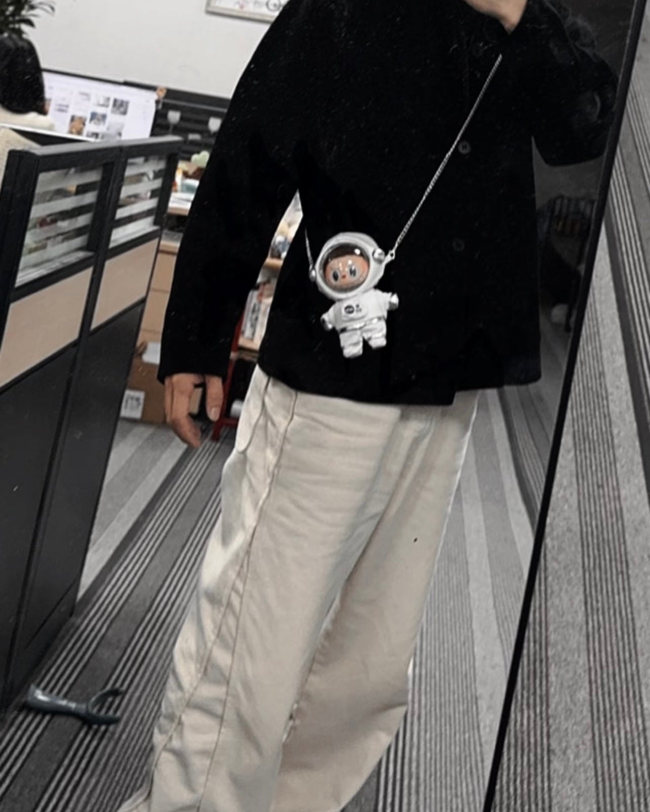 Labubu Astronaut Doll Clothes (Crossbody Carry) - Image 9