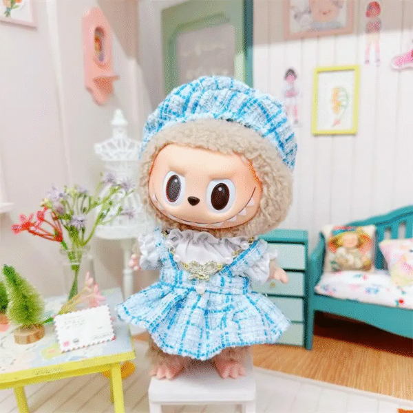 Labubu Paris Outfit - Image 2